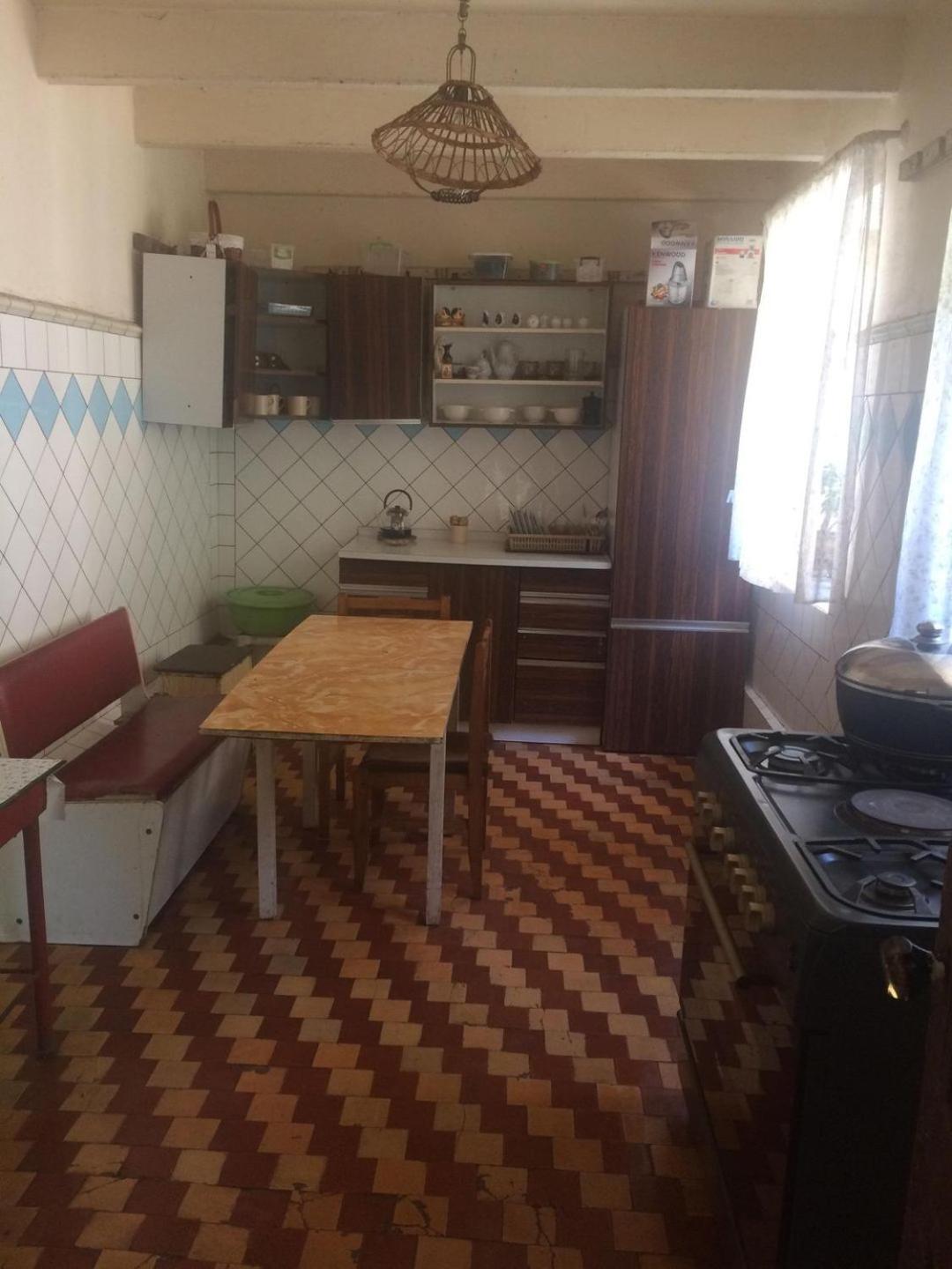 Ezo Hotell Jvari Exteriör bild